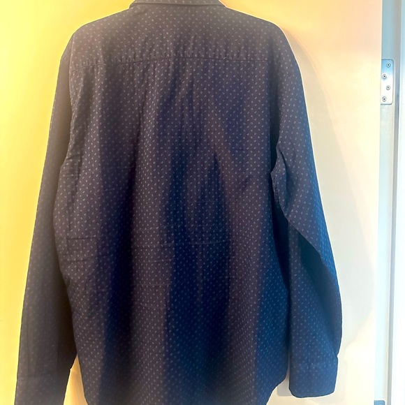 Patterned button down shirt - Picture 4 of 4